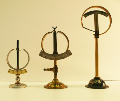 Obr. 2 Demonstrační Bourdonovy trubice